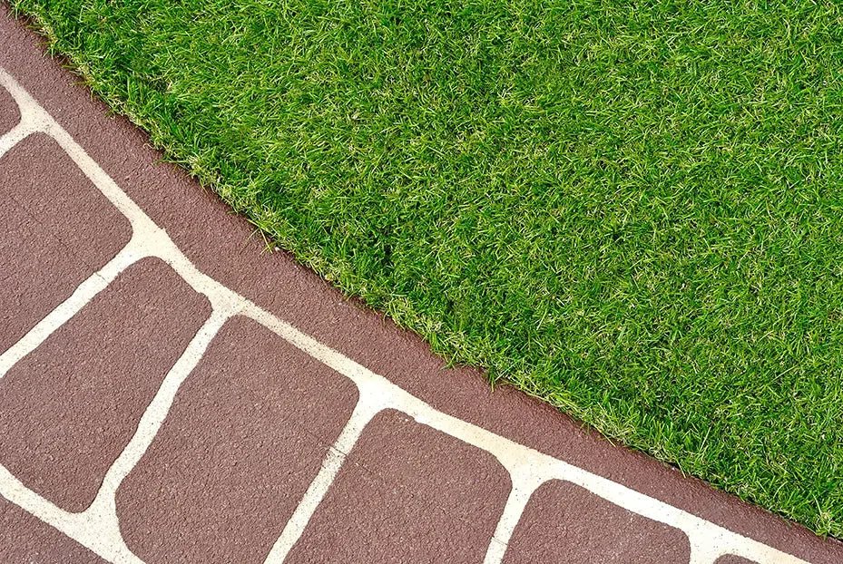 Exploring the Top 10 Reasons Homeowners Prefer Synthetic Lawns - LITA